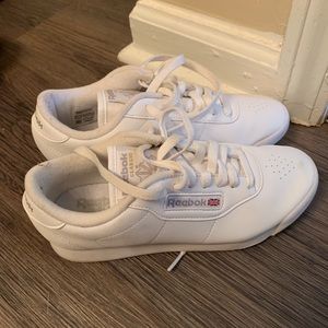 White Low Top Reebok